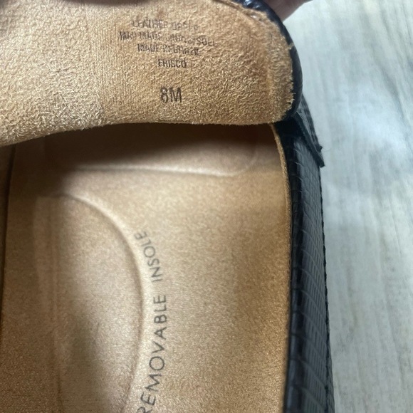 Brioso Frisco Lizard Embossed Leather Loafers Black size 8 Comfort Studded - Picture 4 of 7